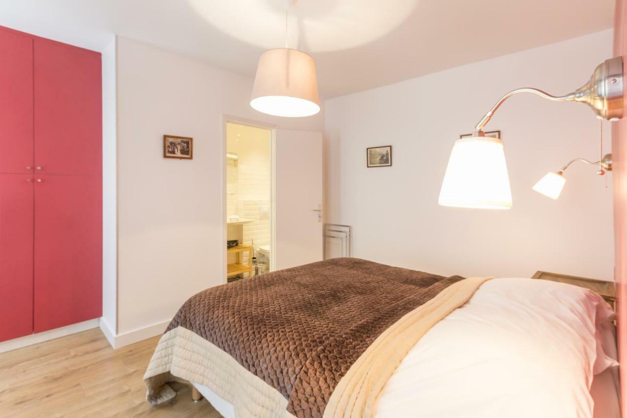 Les Toits De Paris Bed & Breakfast Bagian luar foto
