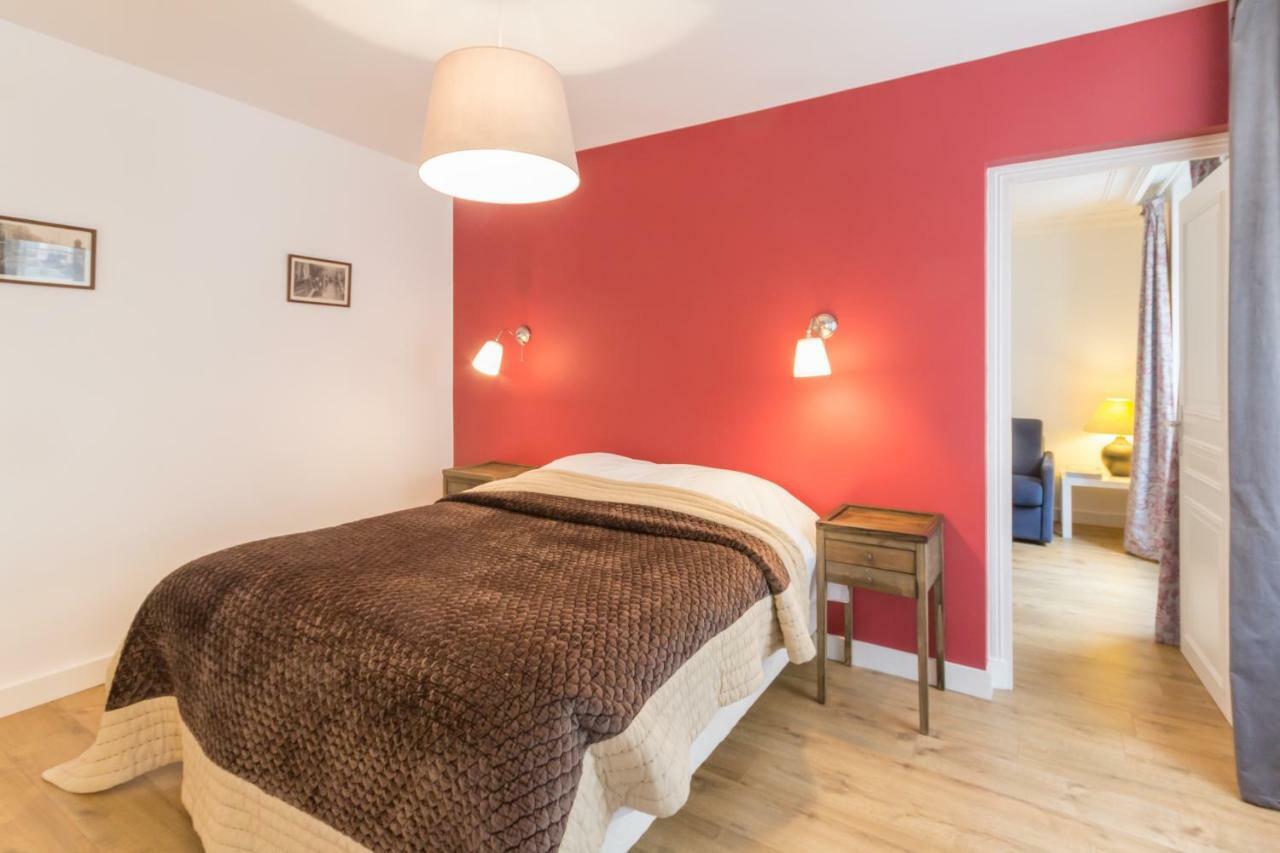 Les Toits De Paris Bed & Breakfast Bagian luar foto
