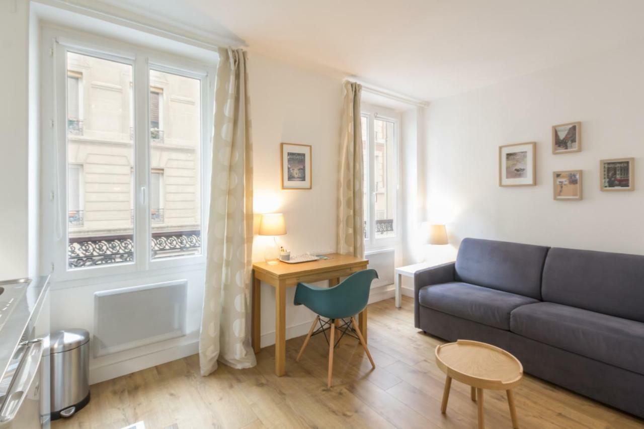 Les Toits De Paris Bed & Breakfast Bagian luar foto