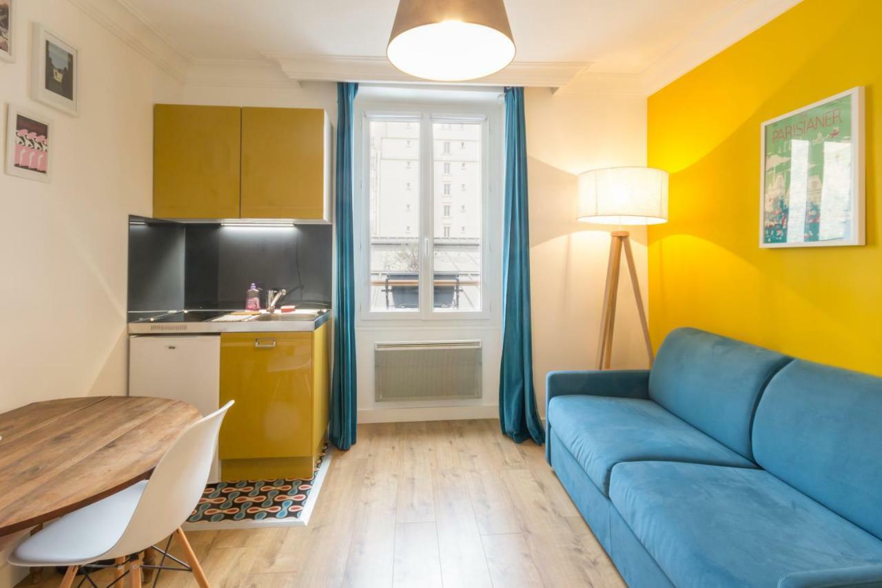 Les Toits De Paris Bed & Breakfast Bagian luar foto