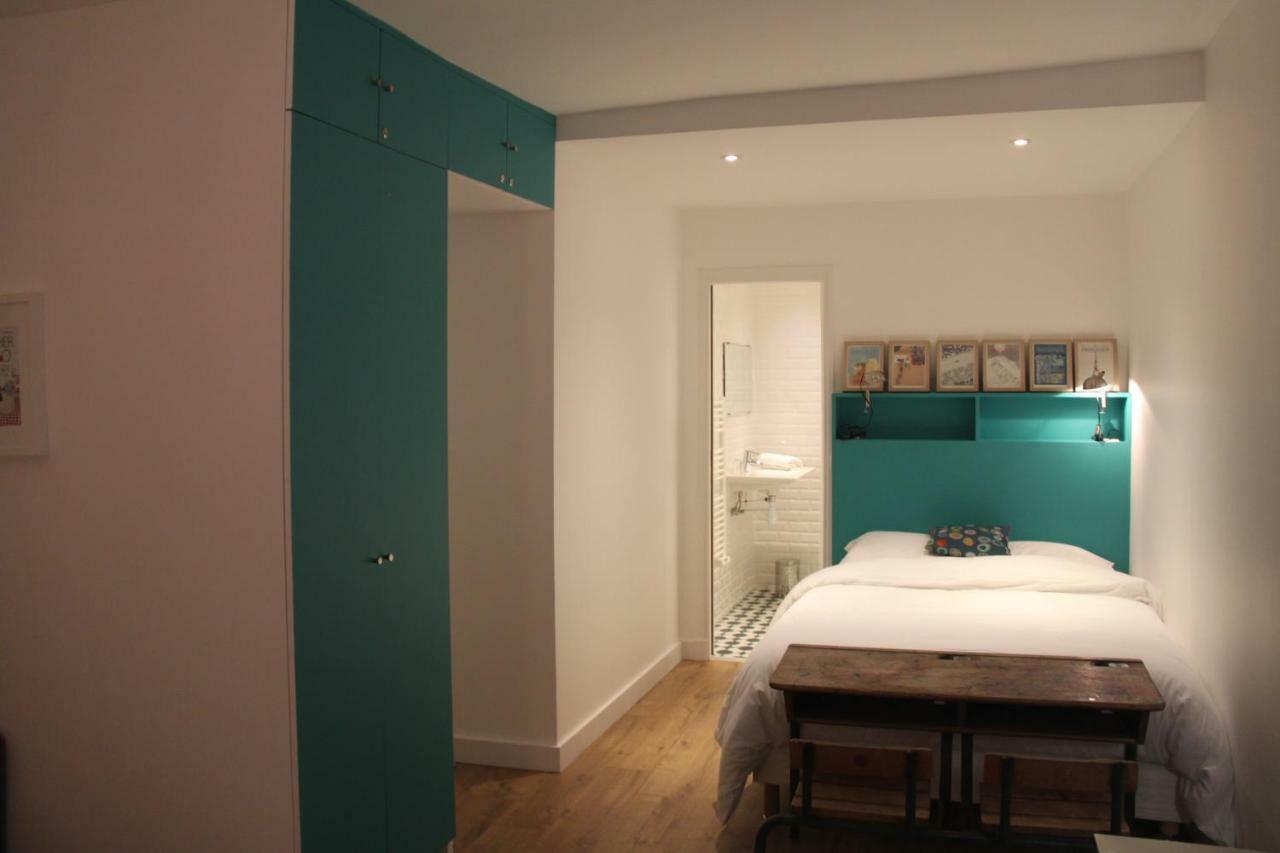 Les Toits De Paris Bed & Breakfast Bagian luar foto