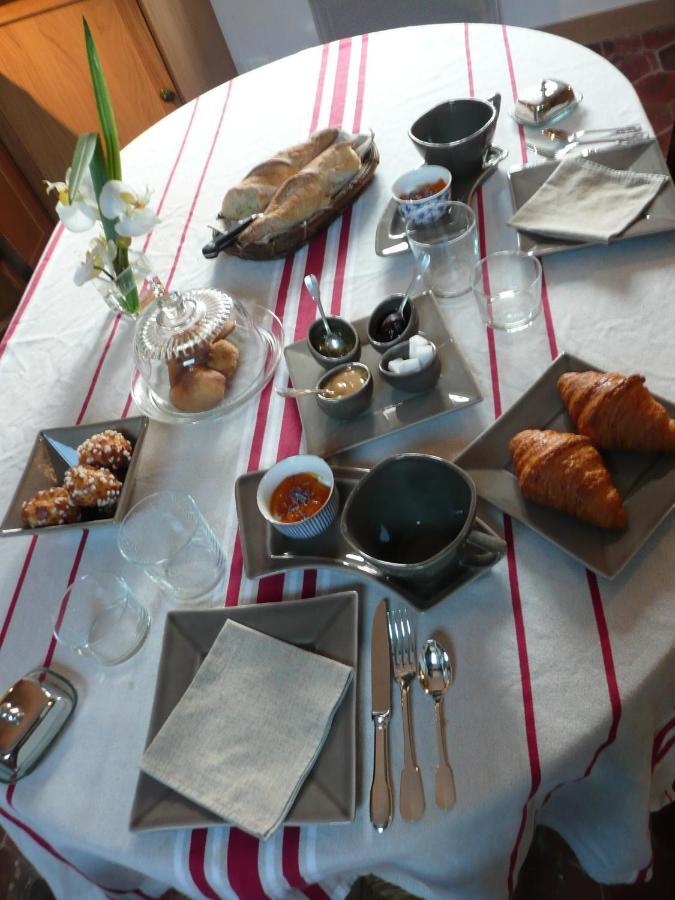 Les Toits De Paris Bed & Breakfast Ruang foto